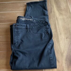 Chico's Black So Slimming Girlfriend Slim Leg Ankle Jeans